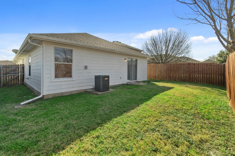 Building Photo - 7045 Wax Berry Dr