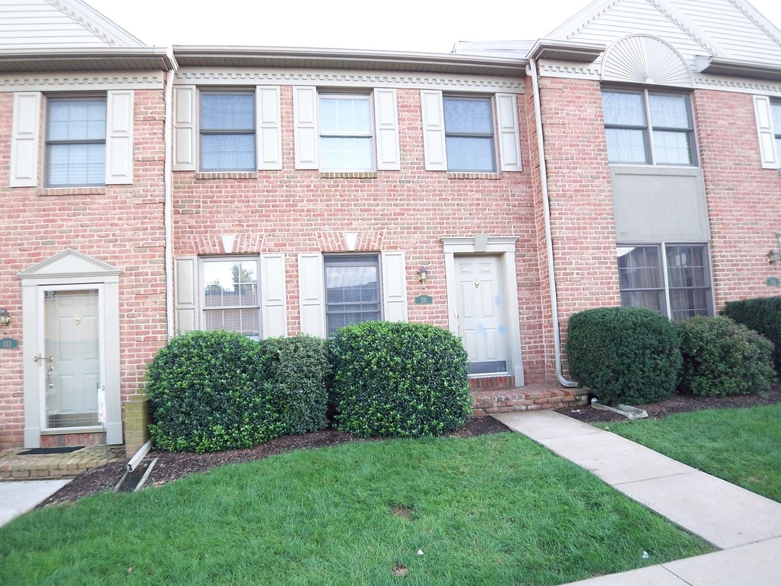 131 Cobblestone Ln, Lancaster, PA 17601 Townhome Rentals in Lancaster