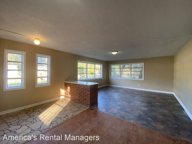Building Photo - 5 br, 2 bath House - 2637 West Edgemont Av...