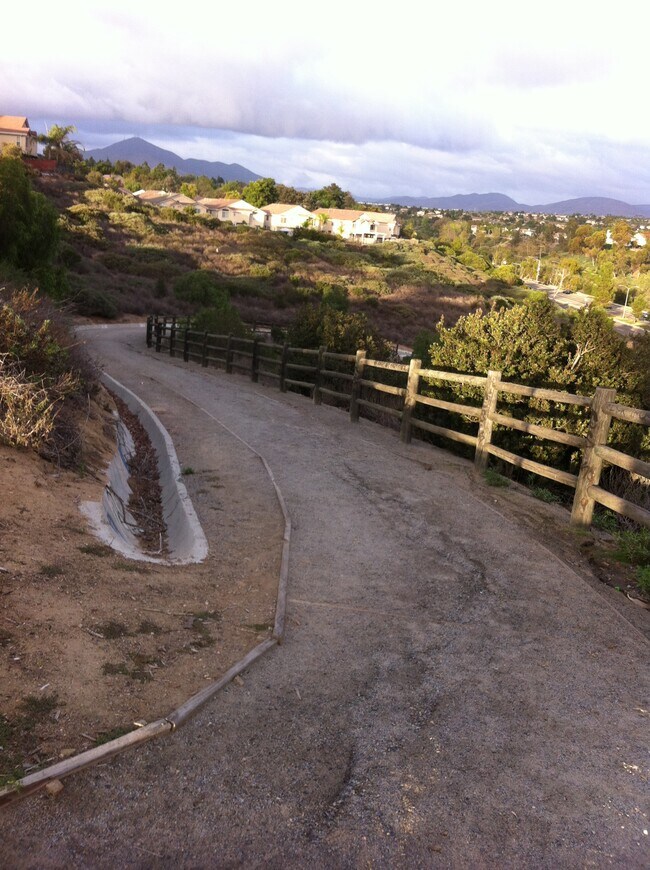 Walkable trails to bike and hike - 1115 Ricardo Drive