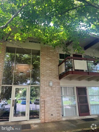 Building Photo - 4211 Americana Dr