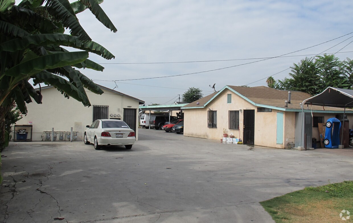 Foto del edificio - 11802 Lansdale Ave
