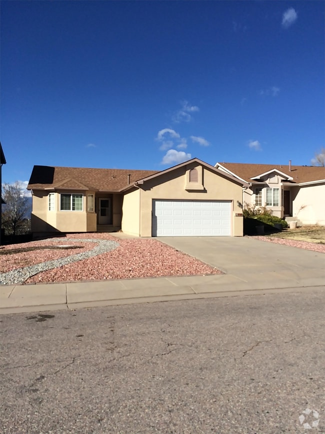 Building Photo - 6144 Montero Cir