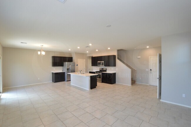Building Photo - 6543 S Calle Diablo Dr