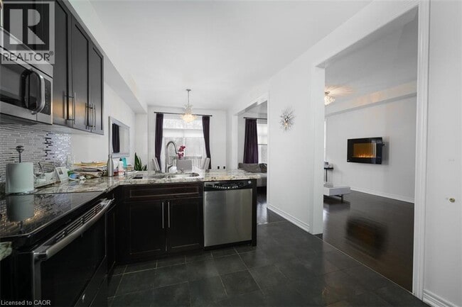Building Photo - 40 Oakhaven Pl