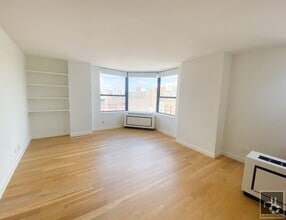 Building Photo - W 87th St