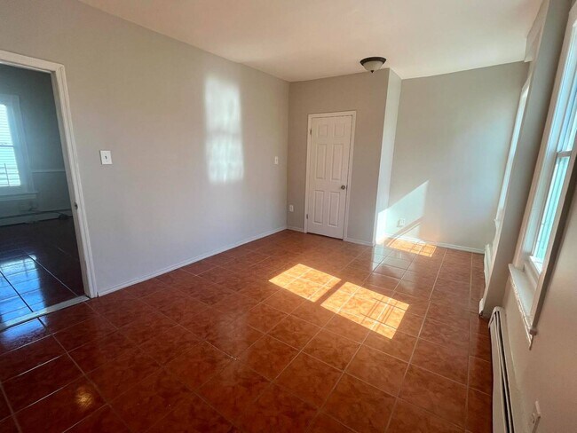 Foto del edificio - 95-23 93rd St