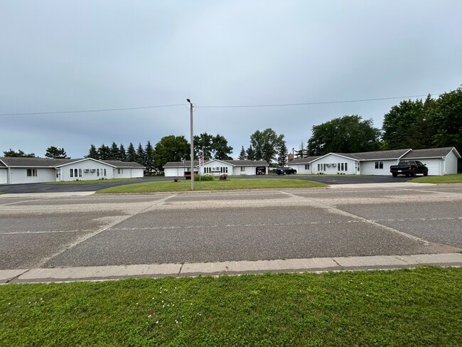 Street View, 6 Private Units - 409 E Soo St