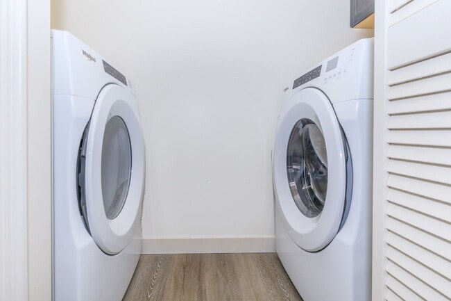 Interior Photo - Tidewater Landing