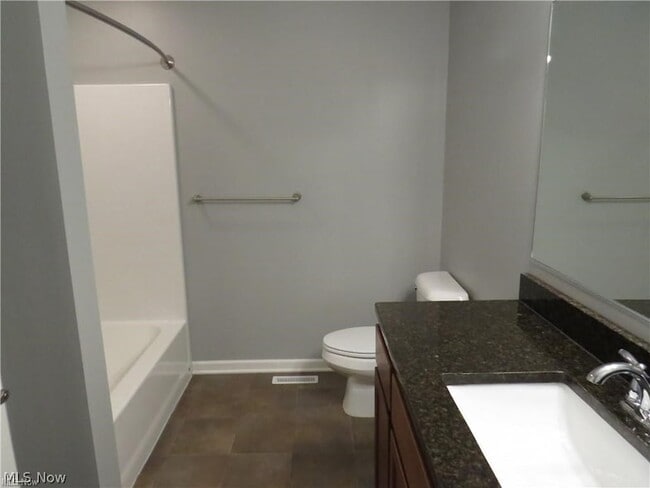 Building Photo - 1733 Blase Nemeth Rd