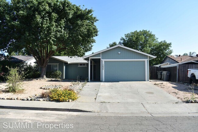Building Photo - 3 br, 2 bath House - 1037 Eisenhower Way
