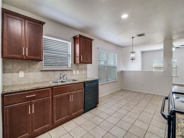 Building Photo - 2476 French St