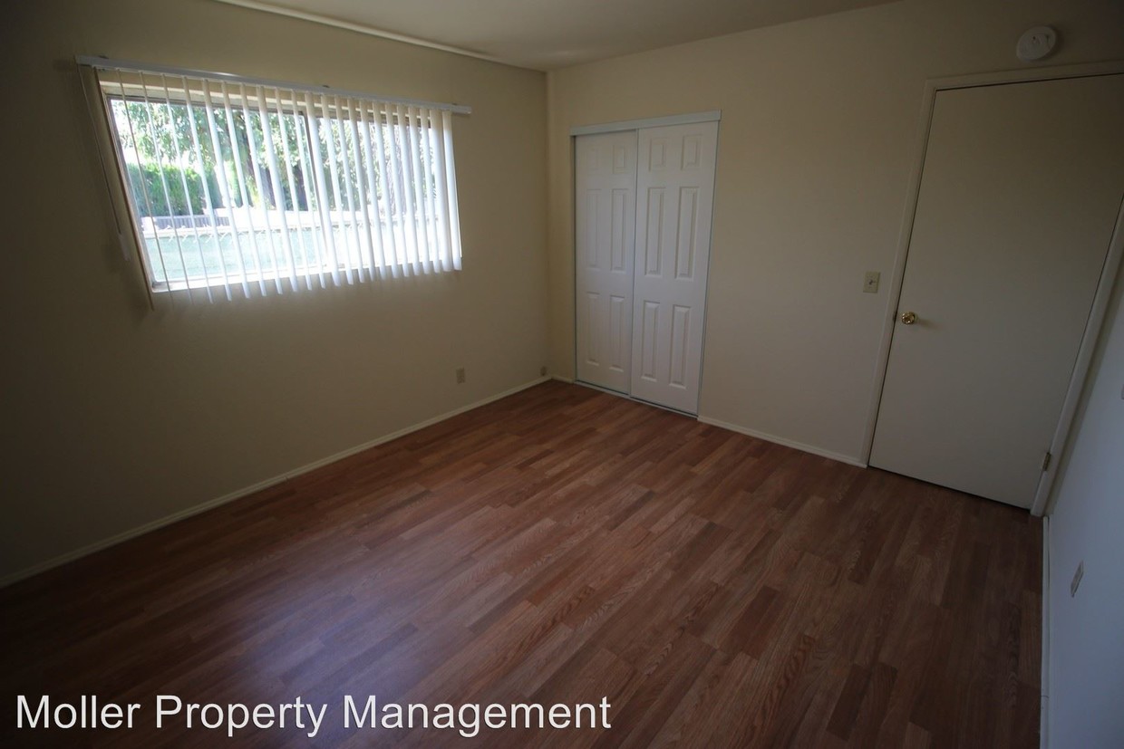 Primary Photo - 2700-2706 Meeker Ave