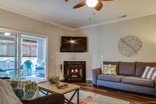 Building Photo - FURNISHED CONDO - LEWES