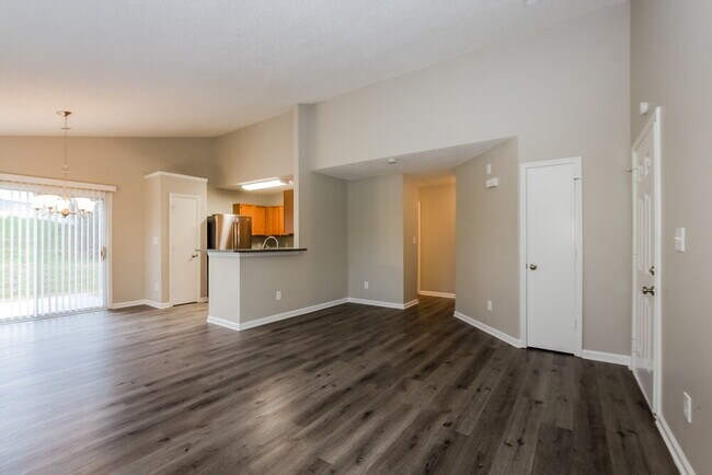 Building Photo - 12144 Stewarts Crossing Dr