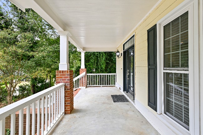 Building Photo - 1058 Jefferson Ave