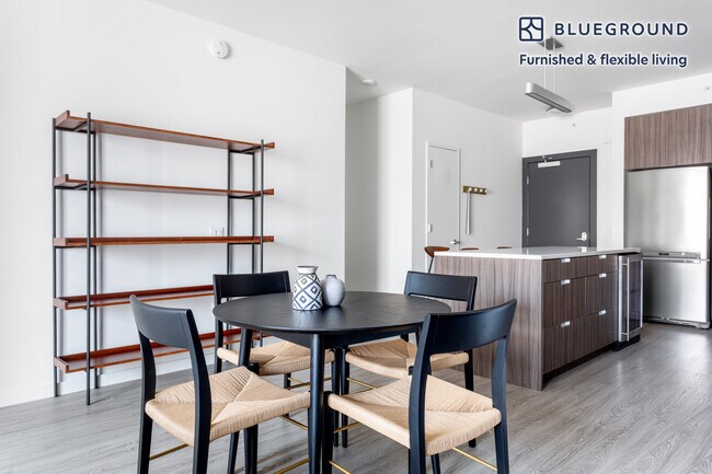 Foto del edificio - 8 10th St