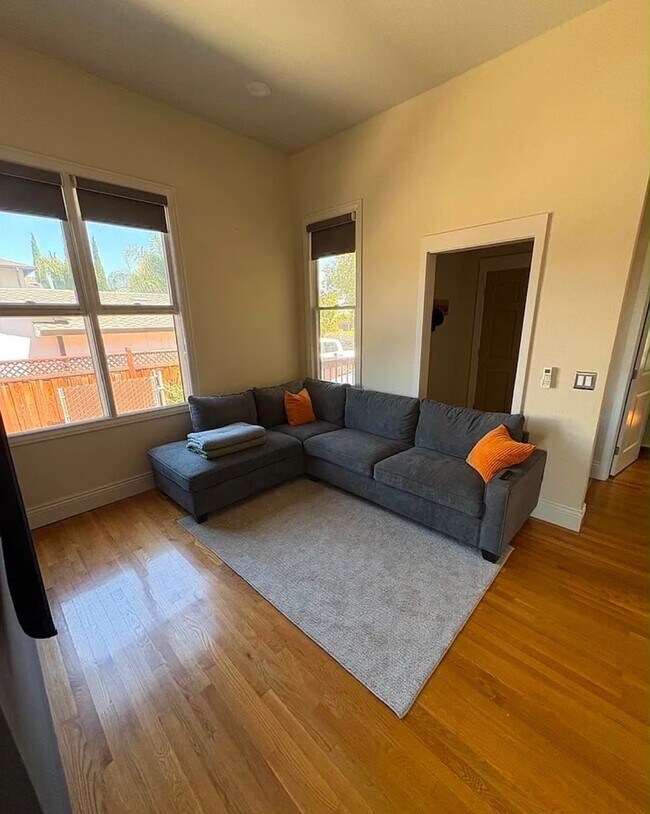 Foto del edificio - 555 N 20th St