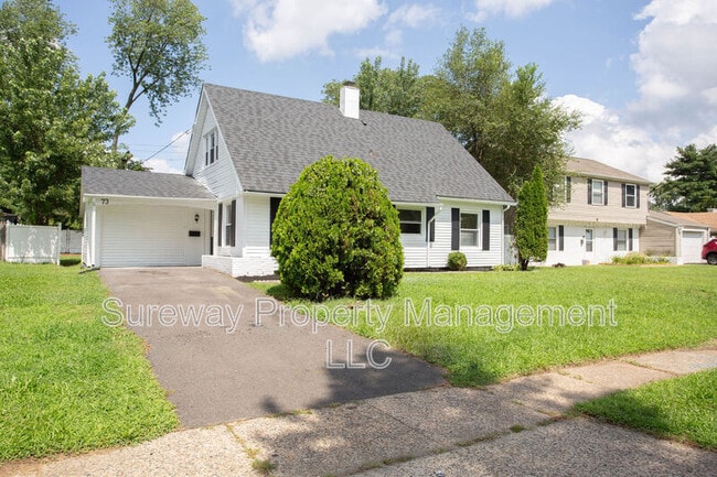Building Photo - 73 Somerset Dr