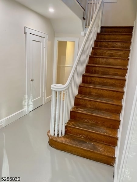 Building Photo - 136 S Centre St