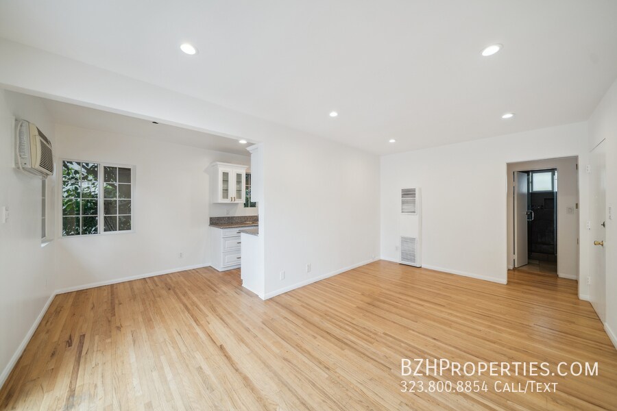 Foto principal - 710 Westmount Dr