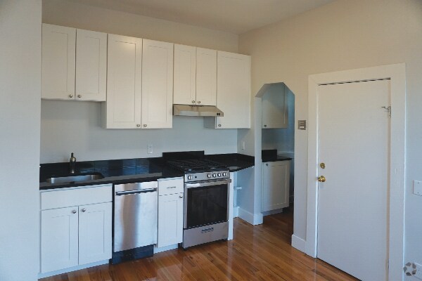 Building Photo - 116 Willow St