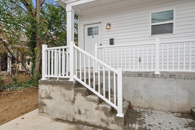 Foto del edificio - 1318 House St