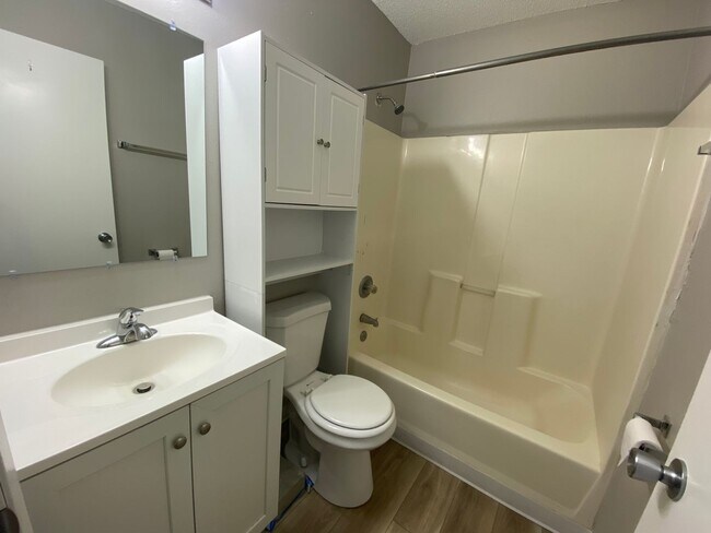 Foto del edificio - 3101 SE 17th St