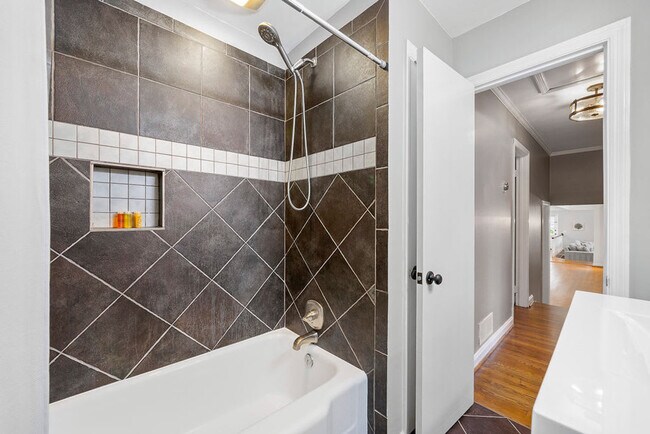 Foto del edificio - 550 High Point Ln