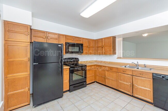 Photo - 29 S Floyd St Townhome