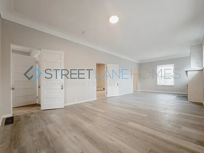 Foto del edificio - 28 Grand Ave