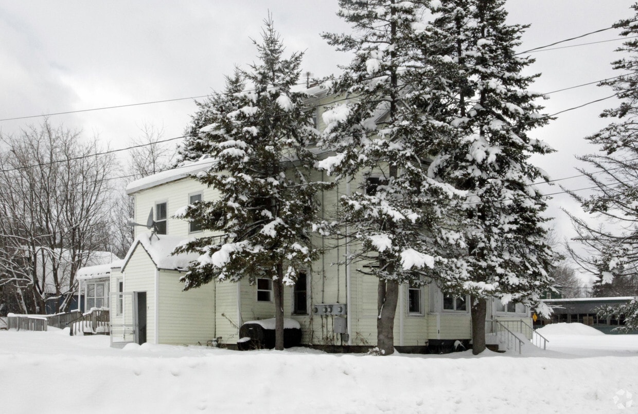 Primary Photo - 140 Summer St