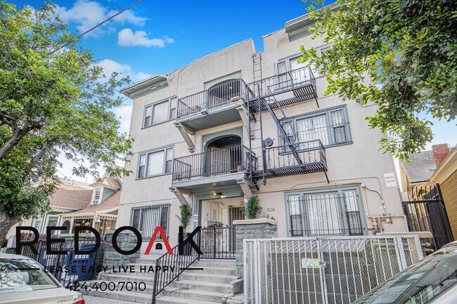 Foto del edificio - 1026 W 22nd St
