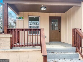 Building Photo - 167 Racine St SW