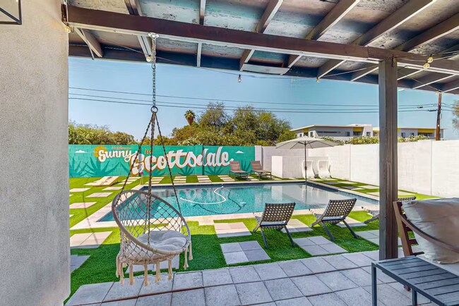 Foto del edificio - 1242 N 78th St