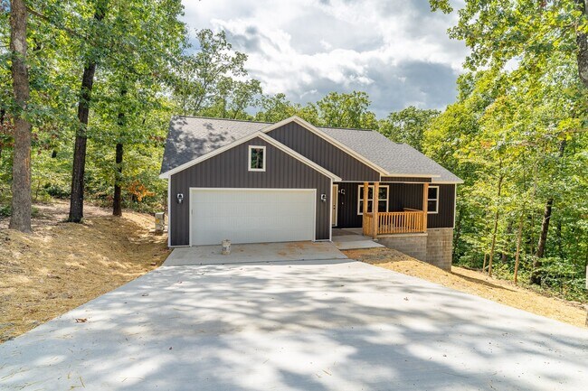 Foto del edificio - LIKE NEW 3-bedroom 2 bath Home in Bella Vista!!!