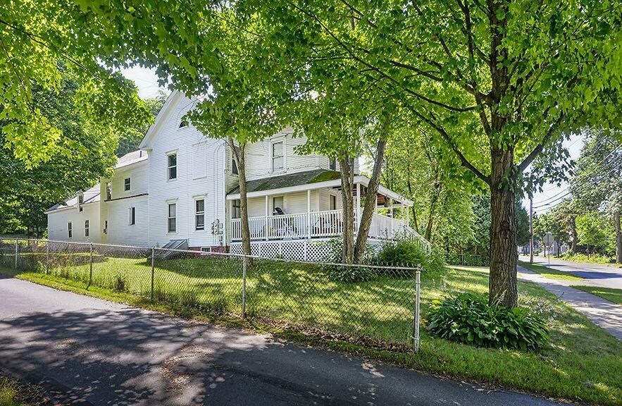 Primary Photo - 146 S Lincoln St