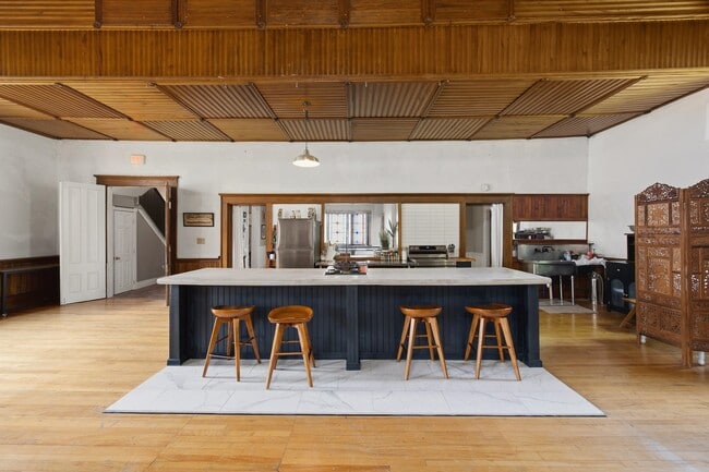 Foto del edificio - 42 Maple St