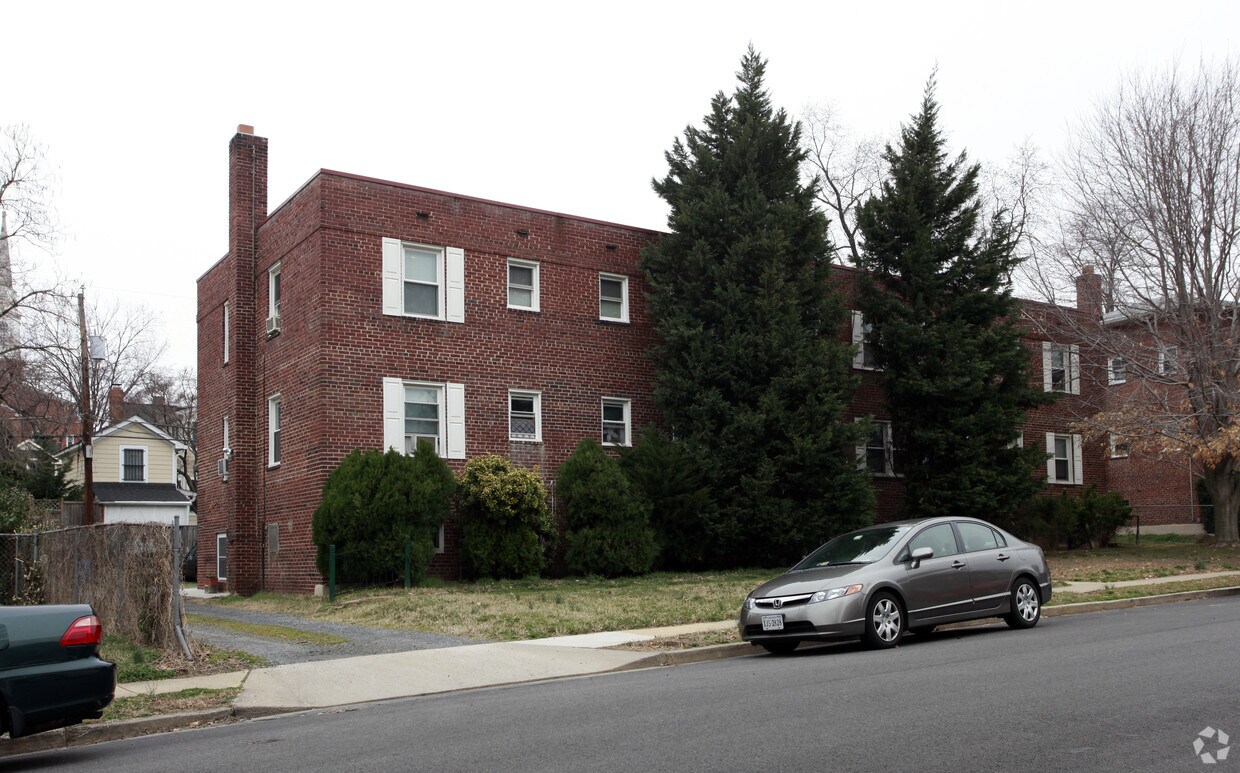 Primary Photo - 1110 N Kenilworth St