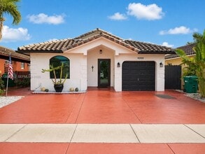 Building Photo - 9999 NW 126th Terrace