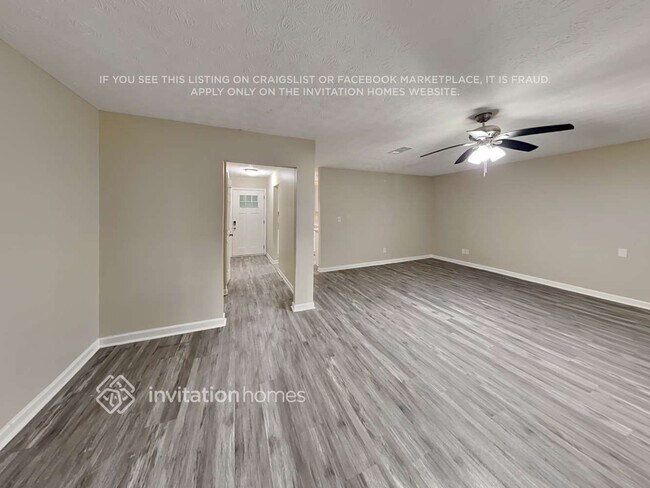 Foto del edificio - 210 Hunt Ridge Dr