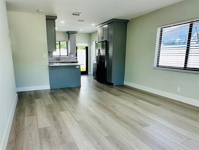 Foto del edificio - 2175 NE 51st Ct