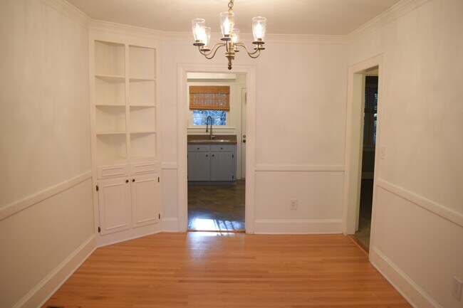 Foto del edificio - 2720 Oleander Dr