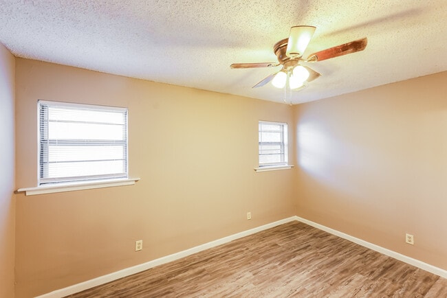 Building Photo - 6236 Nature Dr