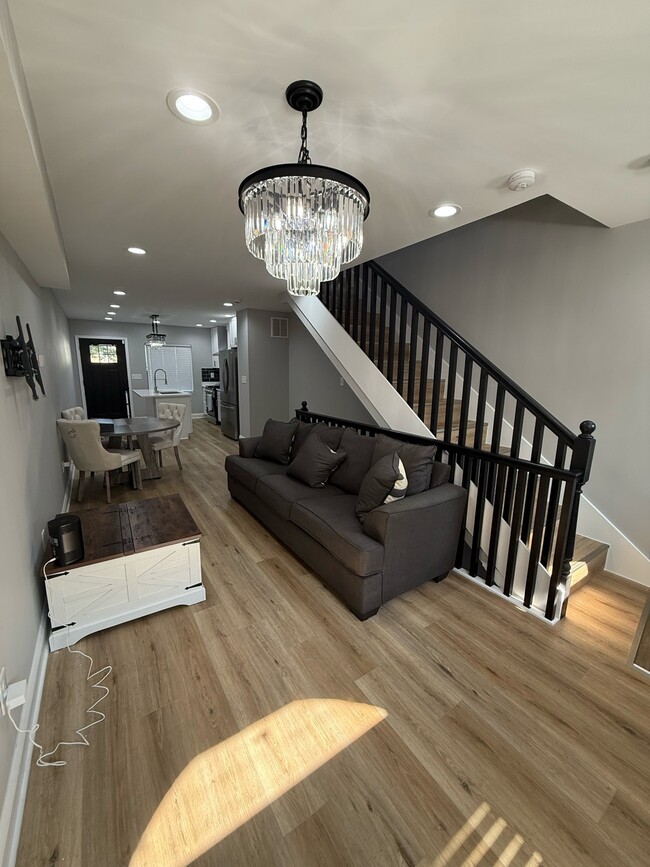 Foto del edificio - 2317 Barclay St