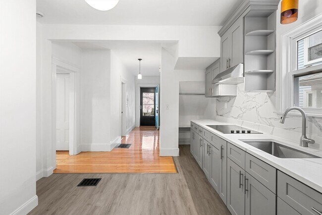 Foto del edificio - 252 Safford St