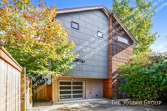 Building Photo - 1414 24th Ave