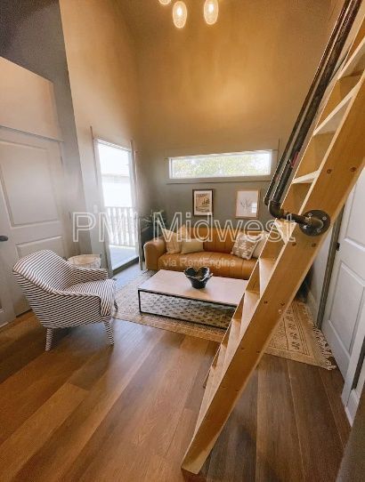 Building Photo - 1529 S East St