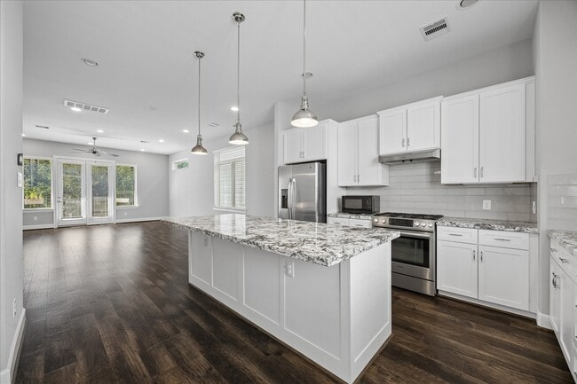 Building Photo - 4107 Austin St