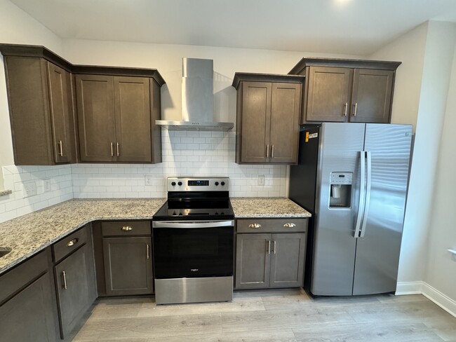 Stainless steel appliances - 1758 Park Terrace Ln